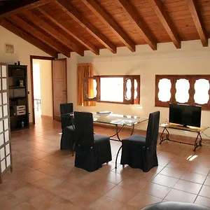 https://lisola-felice-apartment.in-sardinia.net